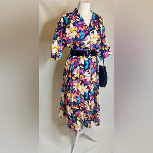 Vintage floral Jaeger outfit set, skirt & top, floral set, floral skirt, size M, - Picture 3 of 16